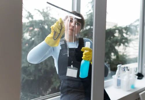 Nettoyage de vitres intérieures et extérieures à Lédat